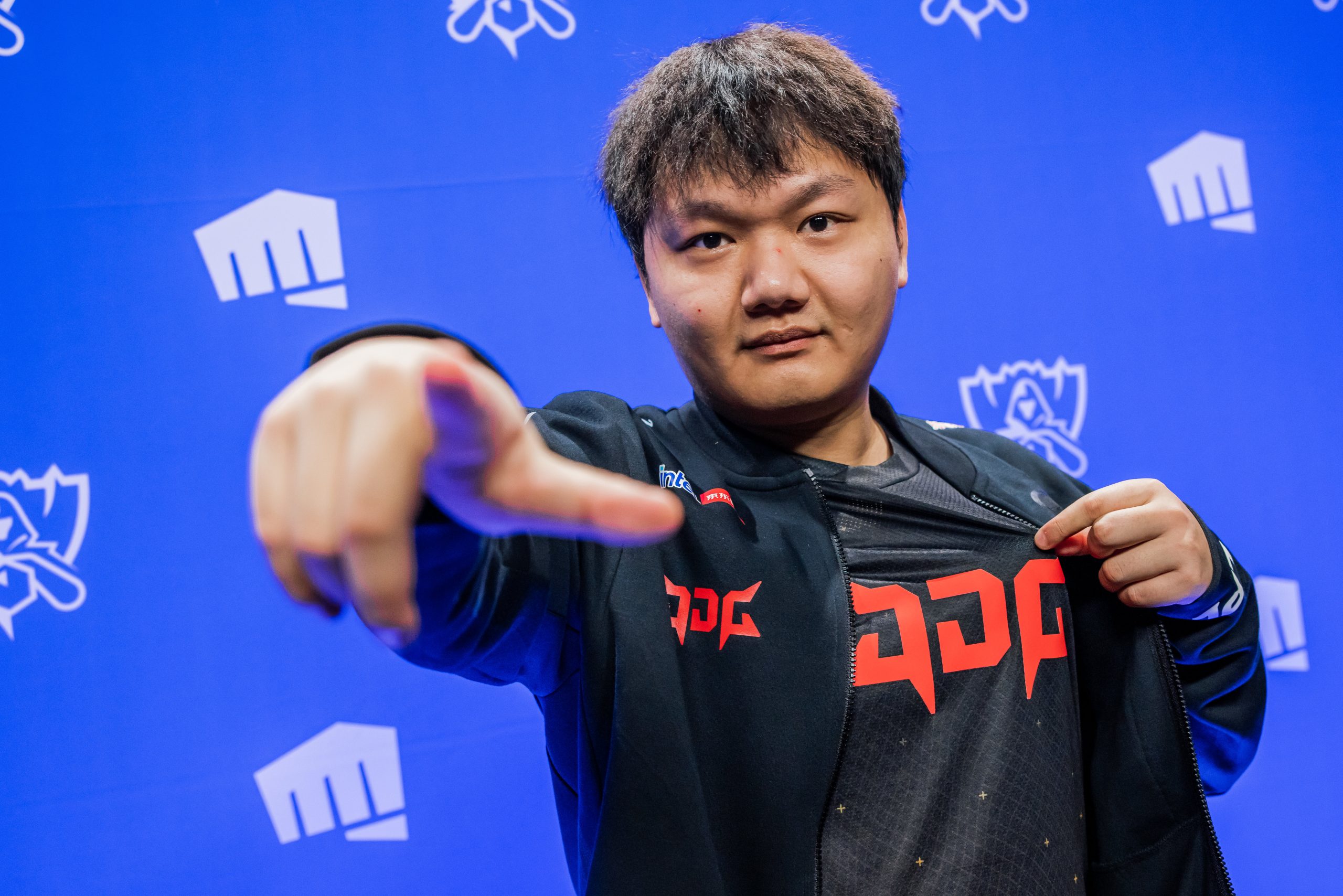 Yagao bìa